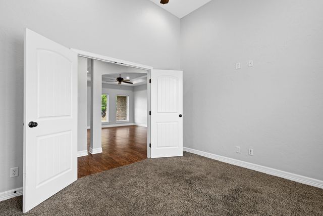 124 Lakeway, Longview, TX 75604