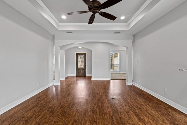 124 Lakeway, Longview, TX 75604
