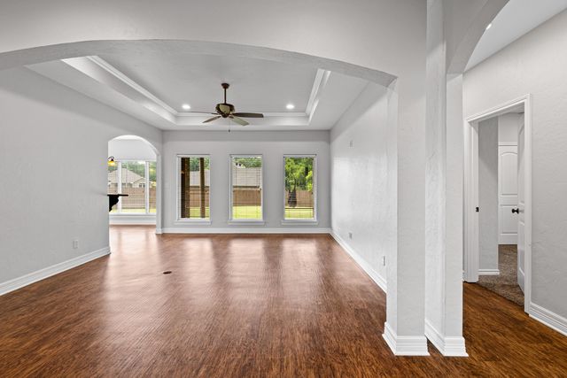 124 Lakeway, Longview, TX 75604