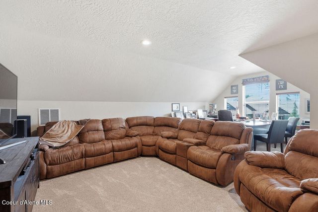 966 E Hurricane DR, Hayden, ID 83835