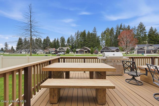 966 E Hurricane DR, Hayden, ID 83835