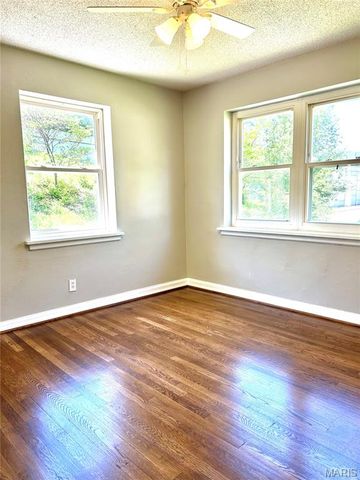 8604 Redbud Avenue, Richmond Heights, MO 63117