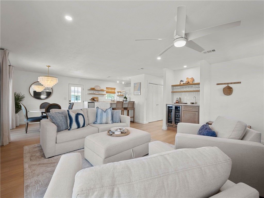 33 Lauderdale Dr, Rockport, TX 78382 — photo 4