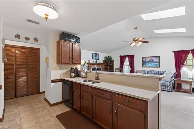 1912 Rip Rap CT, Virginia Beach, VA 23456