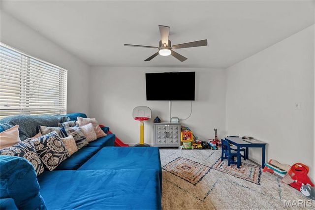 757 Fox Creek Drive, Fenton, MO 63026