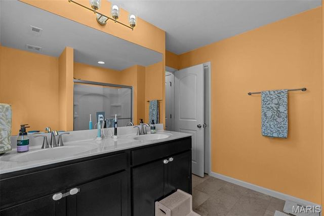 757 Fox Creek Drive, Fenton, MO 63026