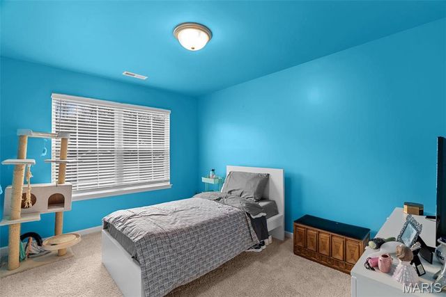 757 Fox Creek Drive, Fenton, MO 63026