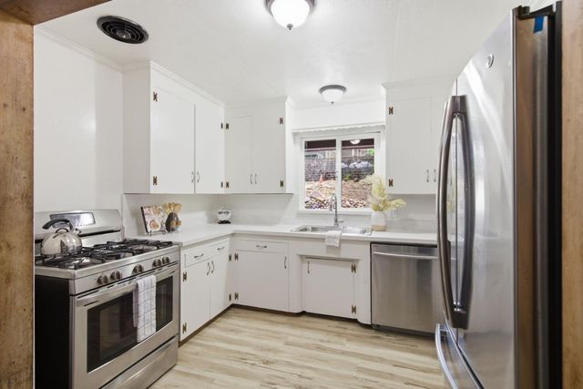 12 Haven Lane, Boulder Creek, CA 95006