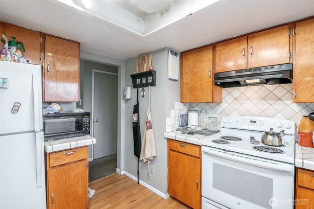 707 Alvord Avenue N, Kent, WA 98031