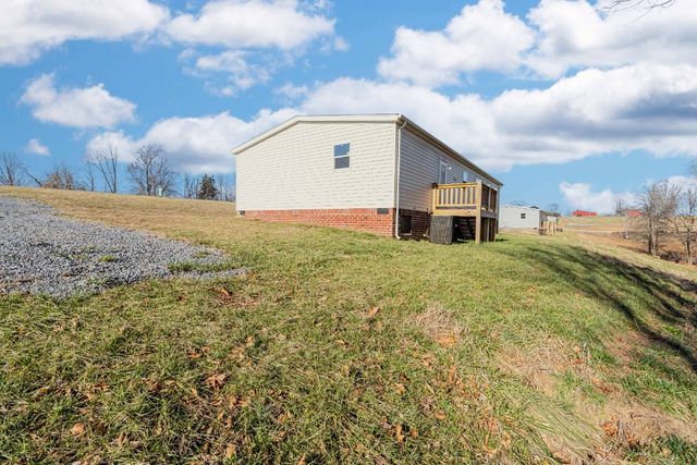 9436 Sunrise rd, Red Boiling Springs, TN 37150