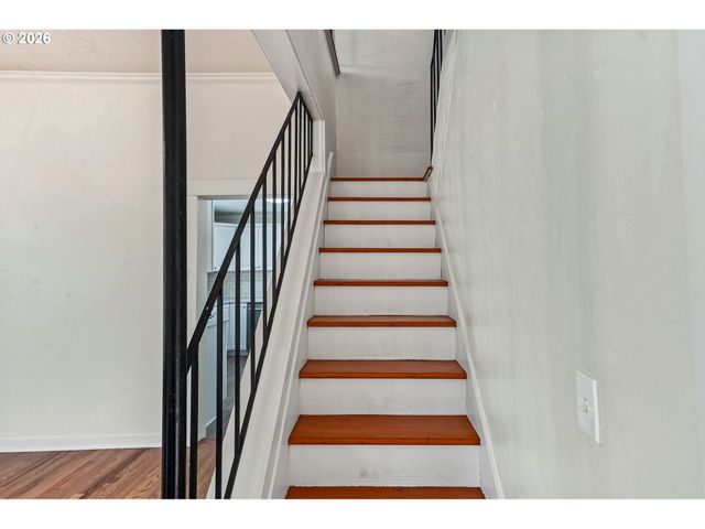 728 Se WILBUR St, Salem, OR 97302
