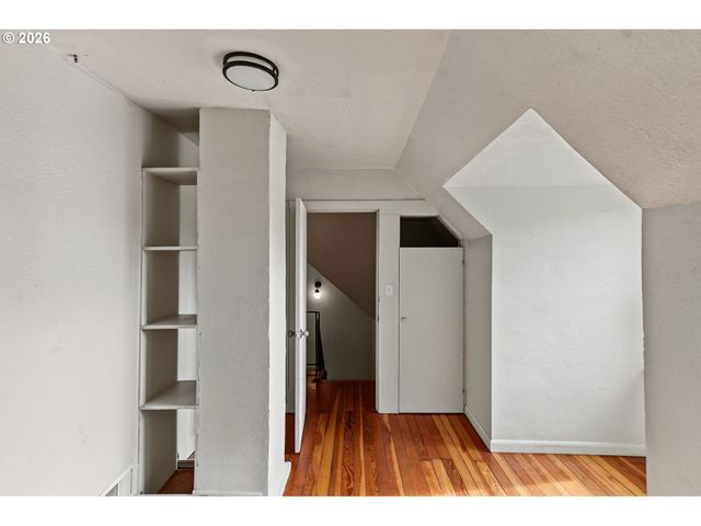 728 Se WILBUR St, Salem, OR 97302