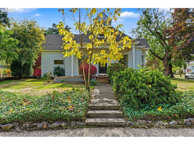 728 Se WILBUR St, Salem, OR 97302