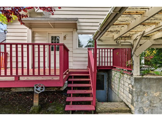 728 Se WILBUR St, Salem, OR 97302