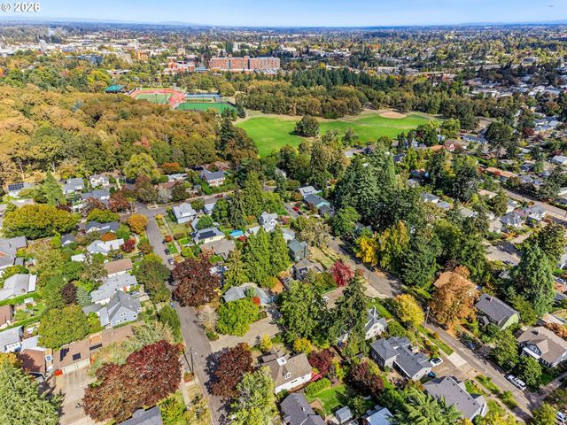 728 Se WILBUR St, Salem, OR 97302