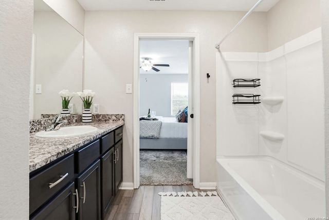 8106 Bending Tree, San Antonio, TX 78254