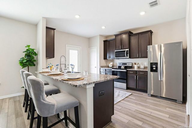 8106 Bending Tree, San Antonio, TX 78254