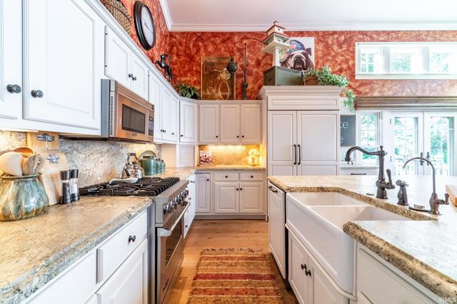 11425 N Cedar Point High Road, Syracuse, IN 46567