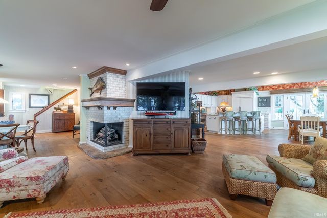 11425 N Cedar Point High Road, Syracuse, IN 46567