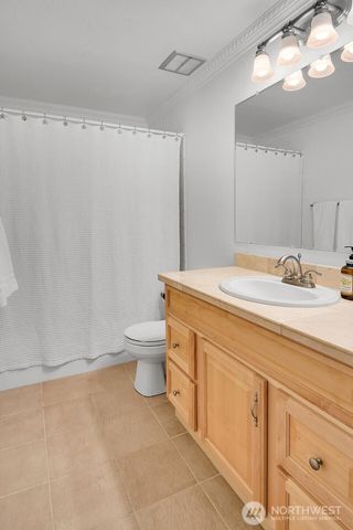 6530 W Mercer Way, Mercer Island, WA 98040