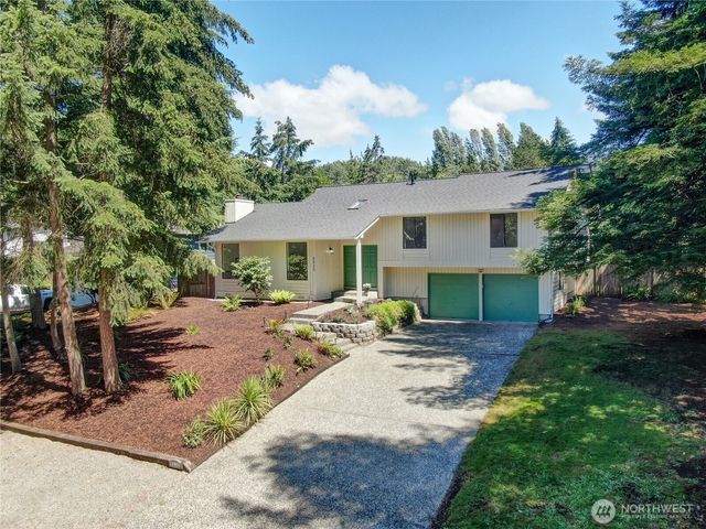 6530 W Mercer Way, Mercer Island, WA 98040