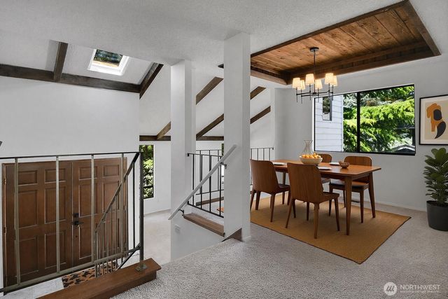 6530 W Mercer Way, Mercer Island, WA 98040