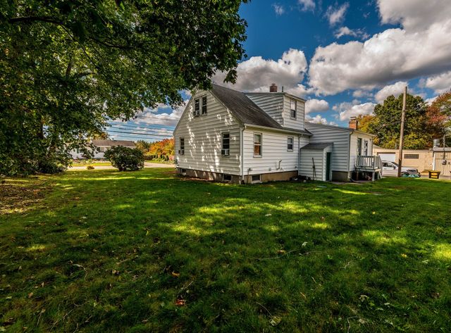 83 Mansfield Ave, Norton, MA 02766