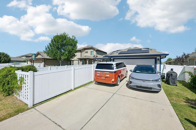 18333 Tallgrass Prairie DR, Pflugerville, TX 78660