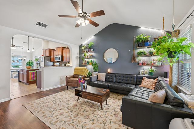 18333 Tallgrass Prairie DR, Pflugerville, TX 78660