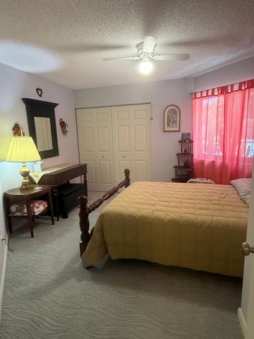 216 Par Drive, Royal Palm Beach, FL 33411