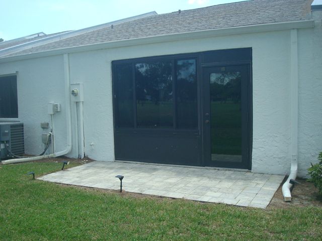 216 Par Drive, Royal Palm Beach, FL 33411