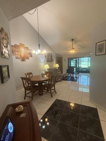 216 Par Drive, Royal Palm Beach, FL 33411