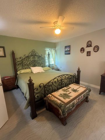 216 Par Drive, Royal Palm Beach, FL 33411