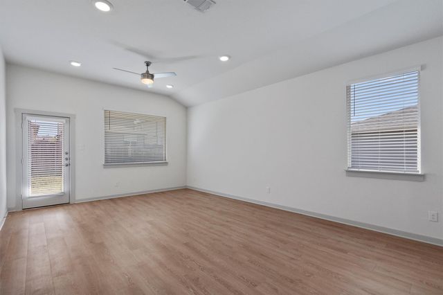 128 Scarborough WAY, San Marcos, TX 78666