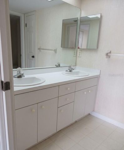 2401 GULL COURT L202, Clearwater, FL 33762