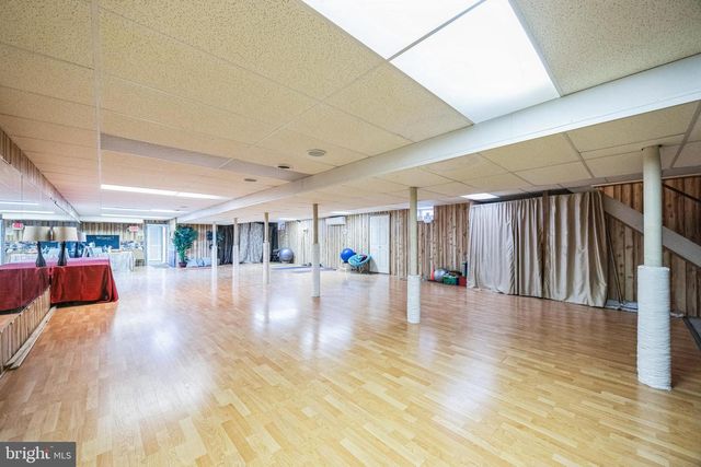 1 N VALLEY AVE, Vineland, NJ 08360