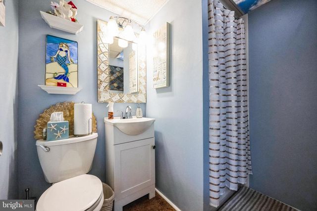1 N VALLEY AVE, Vineland, NJ 08360