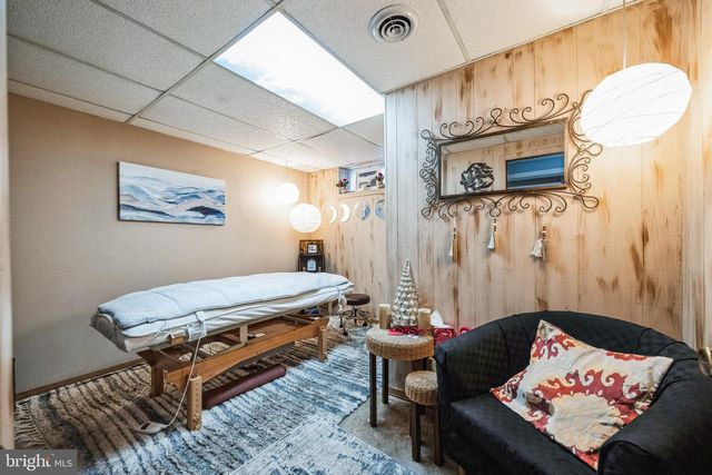 1 N VALLEY AVE, Vineland, NJ 08360