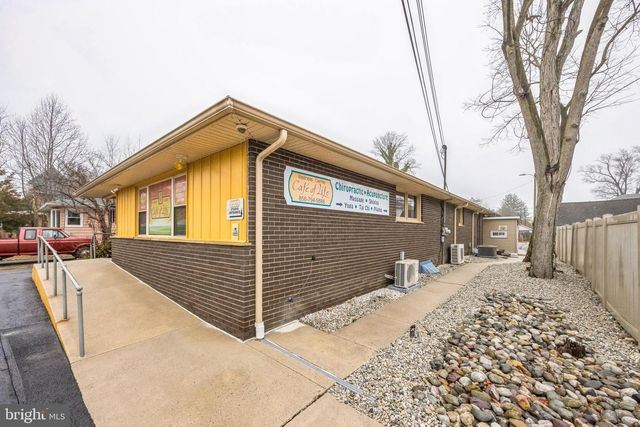 1 N VALLEY AVE, Vineland, NJ 08360