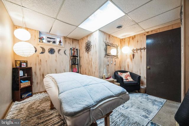 1 N VALLEY AVE, Vineland, NJ 08360