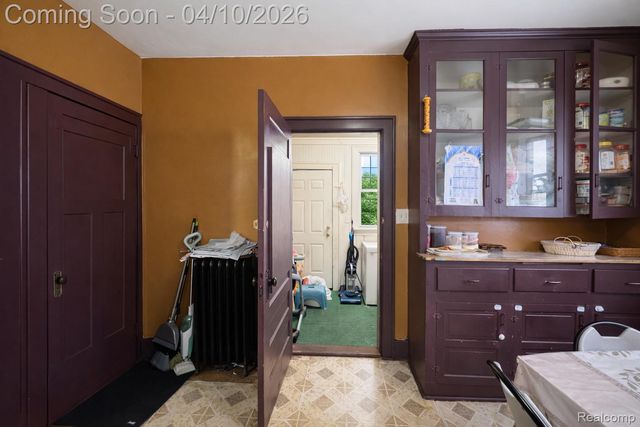 12624 Charest Street, Detroit, MI 48212