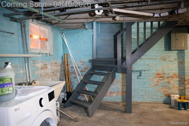 12624 Charest Street, Detroit, MI 48212