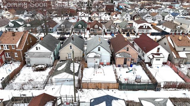 12624 Charest Street, Detroit, MI 48212