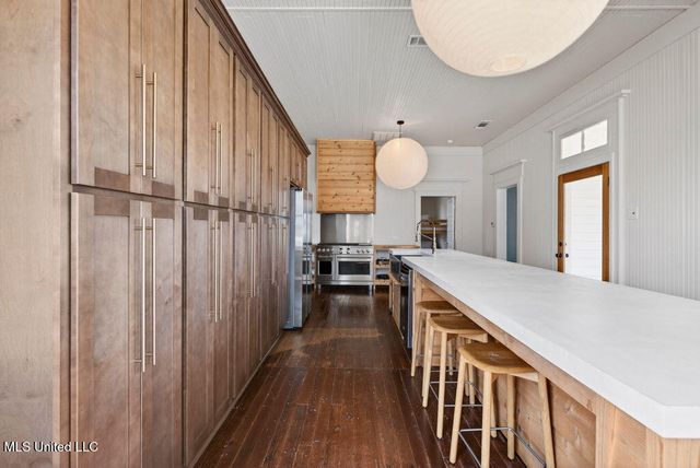 326 Carroll Avenue, Bay Saint Louis, MS 39520