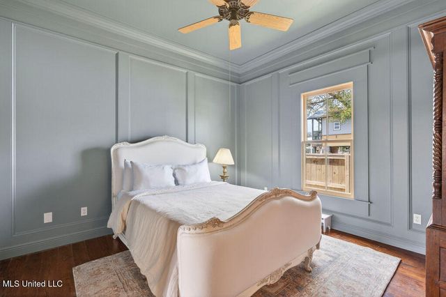 326 Carroll Avenue, Bay Saint Louis, MS 39520