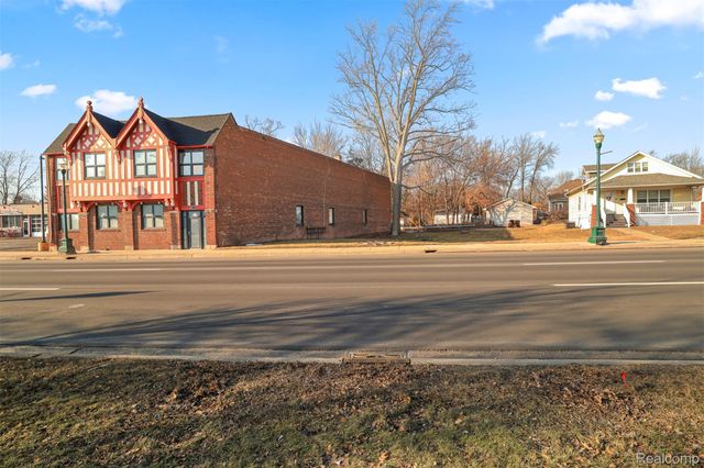 35732 W Michigan Avenue, Wayne, MI 48184