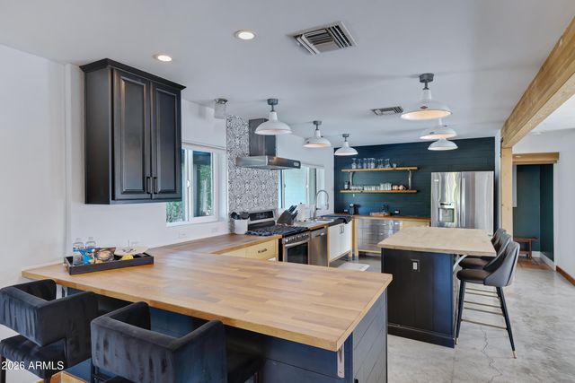 501 W TOLEDO Street, Chandler, AZ 85225