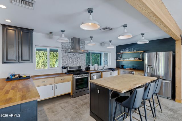 501 W TOLEDO Street, Chandler, AZ 85225