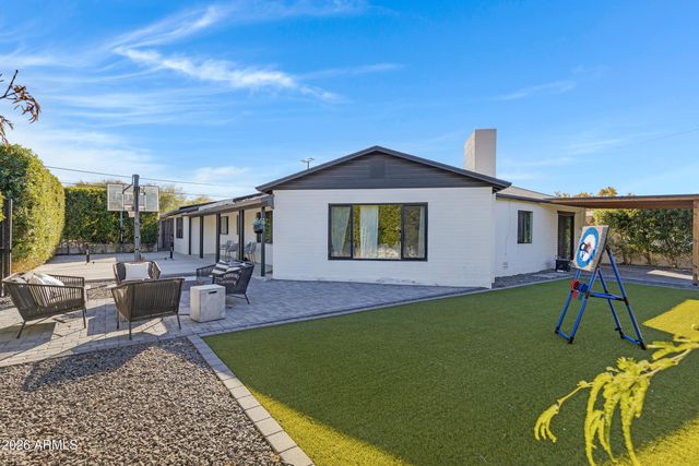 501 W TOLEDO Street, Chandler, AZ 85225