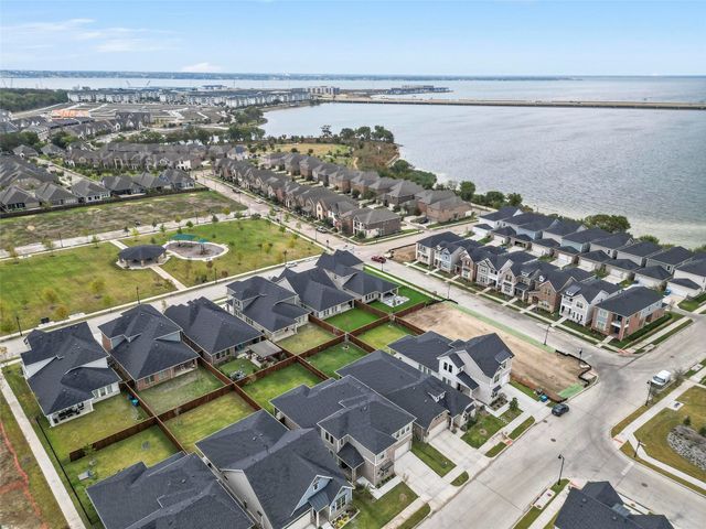 2210 Balboa Drive, Rowlett, TX 75088
